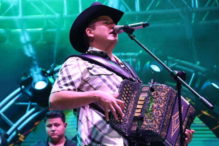 Remmy Valenzuela presentó en Saltillo su “XV Años Tour”