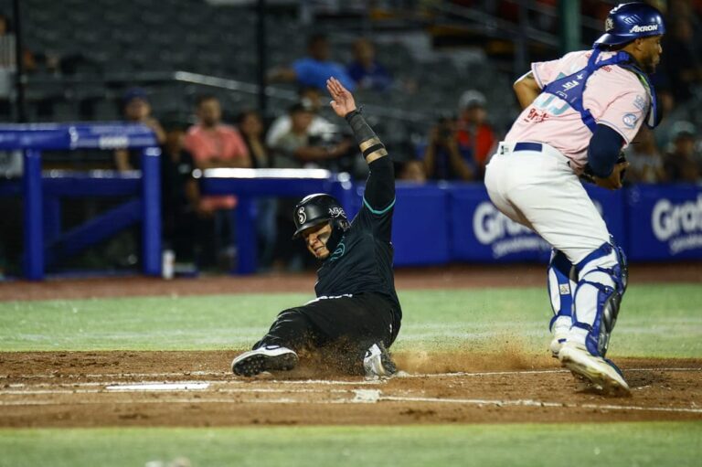 Saraperos de Saltillo bombardeó 14-3 a los Charros de Jalisco para empatar la serie