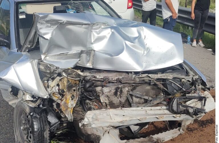 Choca contra tráiler en Carretera a Saltillo