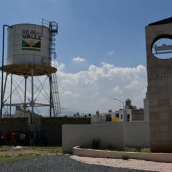 Coordina Ayuntamiento de Ramos Arizpe entrega de agua potable con pipas; apoyan a vecinos de Real del Valle 4