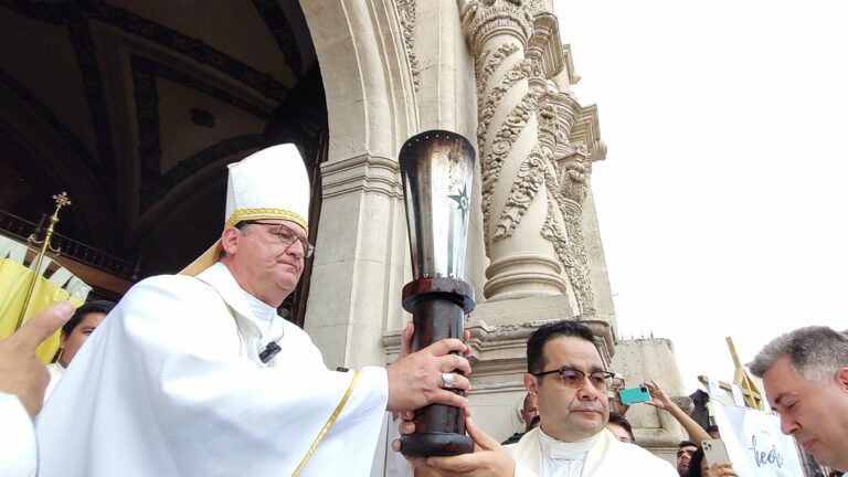 Llega a Saltillo la antorcha de la paz