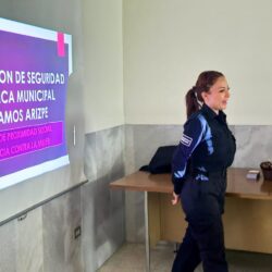 Policías de Ramos Arizpe concientizan sobre la violencia contra las mujeres entre derechohabientes del IMSS3