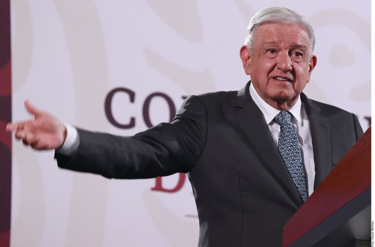 Sale AMLO en defensa de ‘Alito’