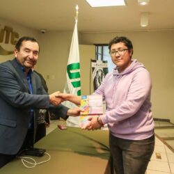 UTC entrega uniformes a estudiantes que participarán en encuentro deportivo-cultural de universidades tecnológicas 5