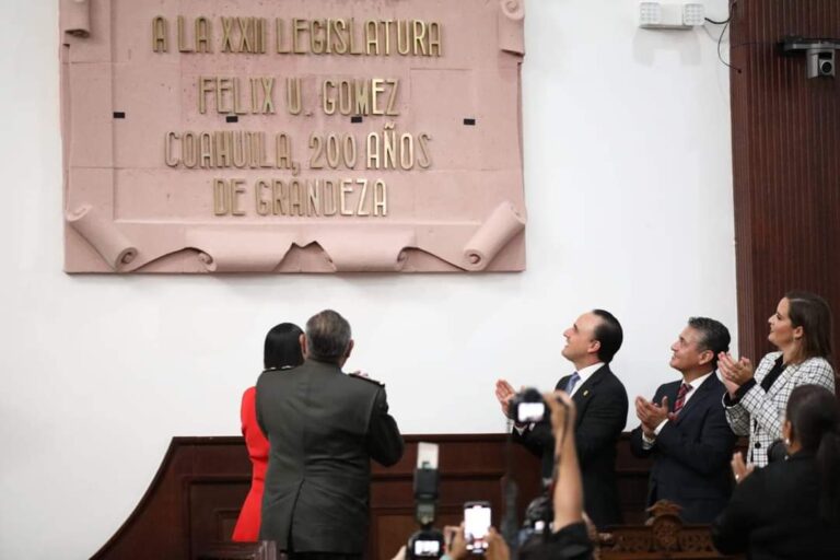 Coahuila, 200 Años de Grandeza: Inscriben en el Muro de Honor del Congreso Local