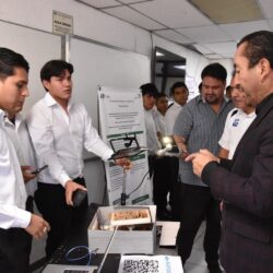 Alumnos de la UTC demuestran su talento con la elaboración de juguetes didácticos que serán donados al CAM 11 