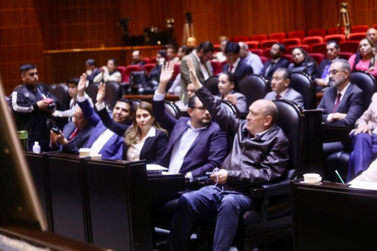 Diputados federales del PRI votan en contra de militarizar la Guardia Nacional