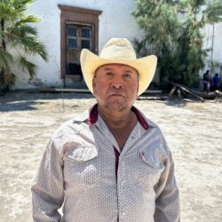 En ejido Anhelo familias reconocen apoyo del alcalde Chema Morales 2