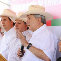 Entrega Chema Fraustro inversión de más de 5 millones de pesos en techos y rehabilitación de pozos en el campo2