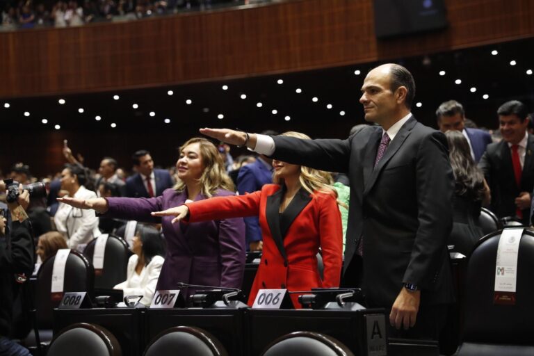 Jericó toma protesta como diputado federal; luchará por los coahuilenses