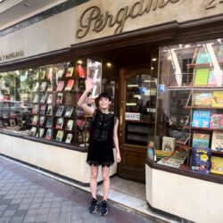 Mantiene saltillense viva la librería más antigua de Madrid, España 10