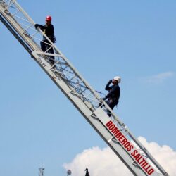 Muestran bomberos destrezas y habilidades2