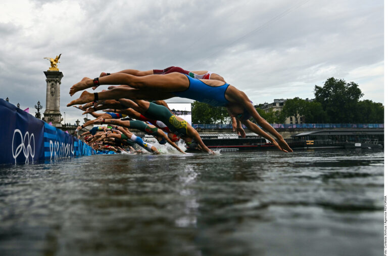 ¿Por qué no logran limpiar el Río Sena en París 2024?