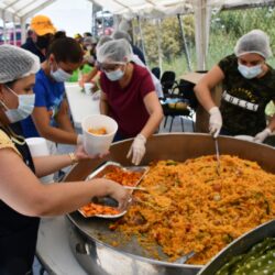 Resulta un éxito venta con causa de paella rotaría en Ramos Arizpe 2