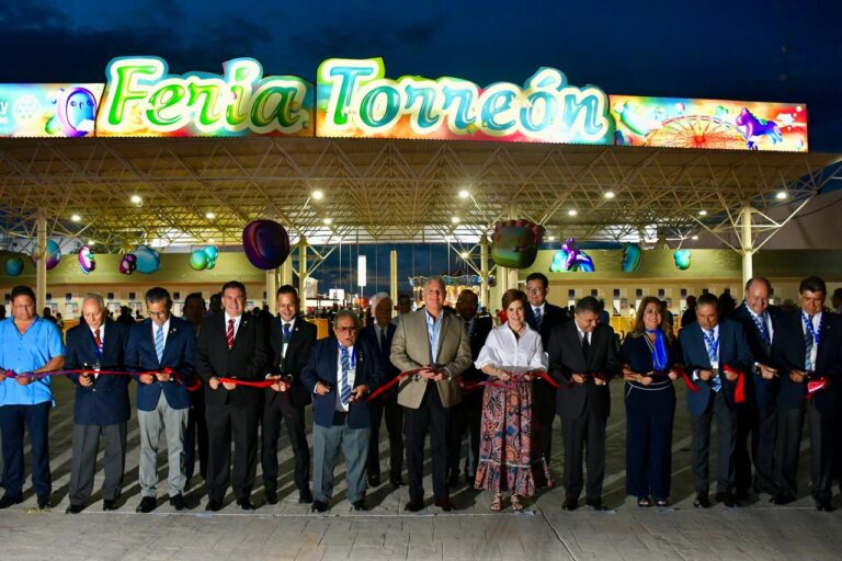 Román Alberto Cepeda González inaugura la Feria de Torreón