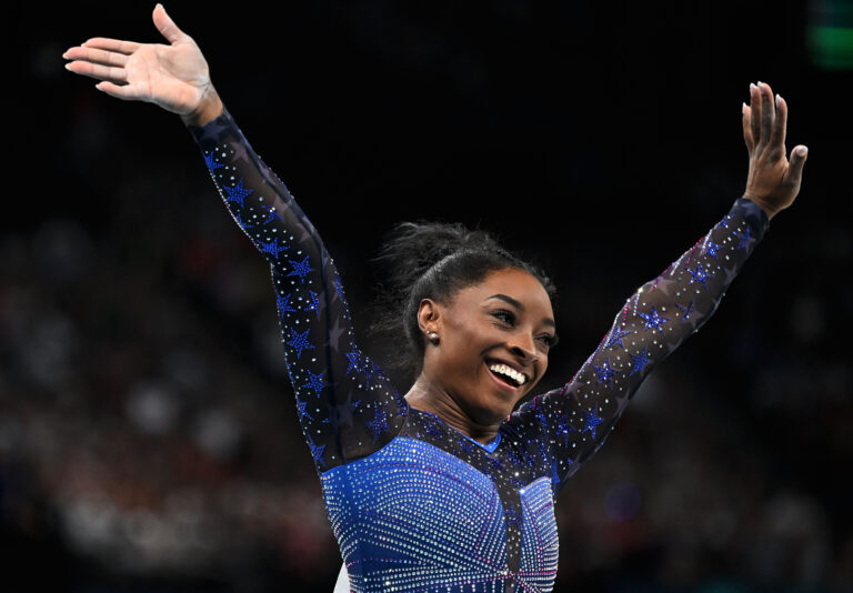 Biles se despide con Plata en piso; el Oro es para Andrade