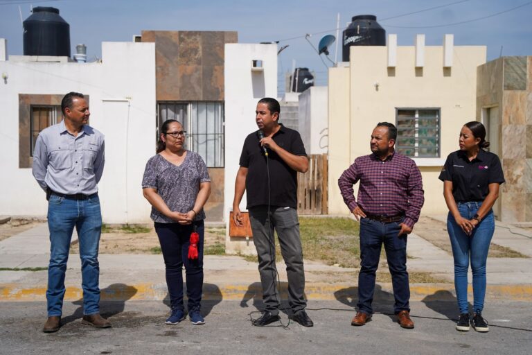 Continúan enchulando casas al poniente de Ramos Arizpe