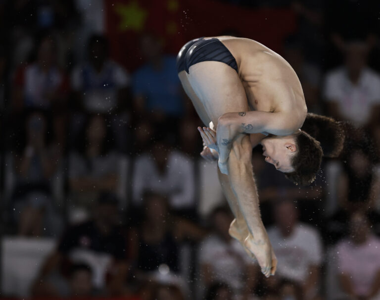 El cinco veces medallista olímpico, Tom Daley, anunció su retiro de los clavados