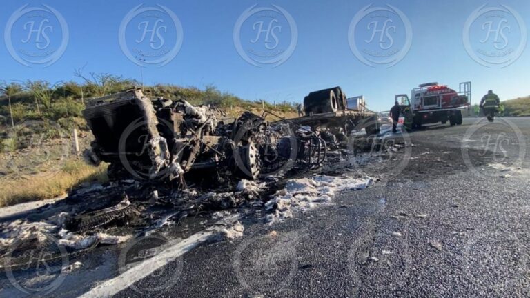 Falla mecánica provoca incendio en transporte de carga en el Libramiento Norponiente