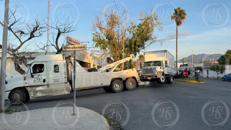 Policía de Coahuila decomisa fuerte cargamento de cristal en la Saltillo-Torreón