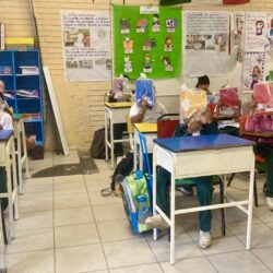 Apoyan a más de 140 niñas y niños con entrega de útiles escolares; concluye con éxito campaña 2