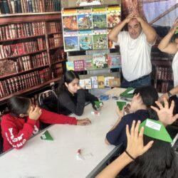 Bibliotecarios de Ramos Arizpe llevan talleres a niñas y niños en Feria Internacional de Libro 3