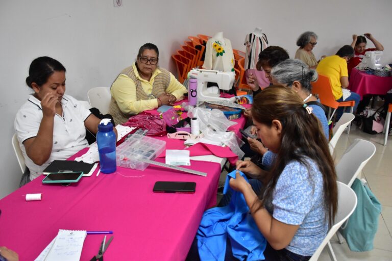 DIF Torreón inicia nuevos cursos de Talleres Tonantzin