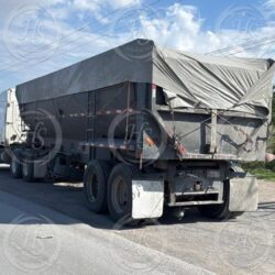 No logra trailero ganarle el paso al tren en Saltillo