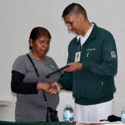 Reconoce el IMSS a familiares de donadores de órganos5