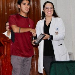 Reconoce el IMSS a familiares de donadores de órganos8