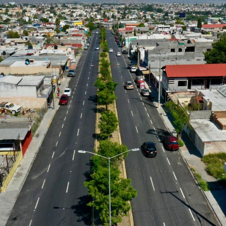 Avanzan trabajos de pavimentación en Saltillo; vienen más obras