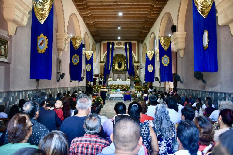 De fiesta en Ramos Arizpe; fieles celebran a San Nicolás de Tolentino 