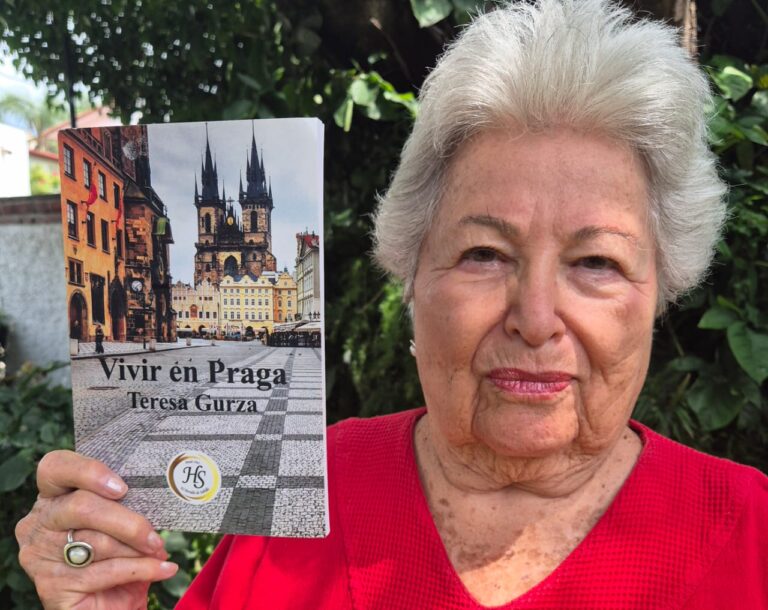 Presentarán en la Feria del Libro Coahuila 2024 el libro «Vivir en Praga» de Teresa Gurza 