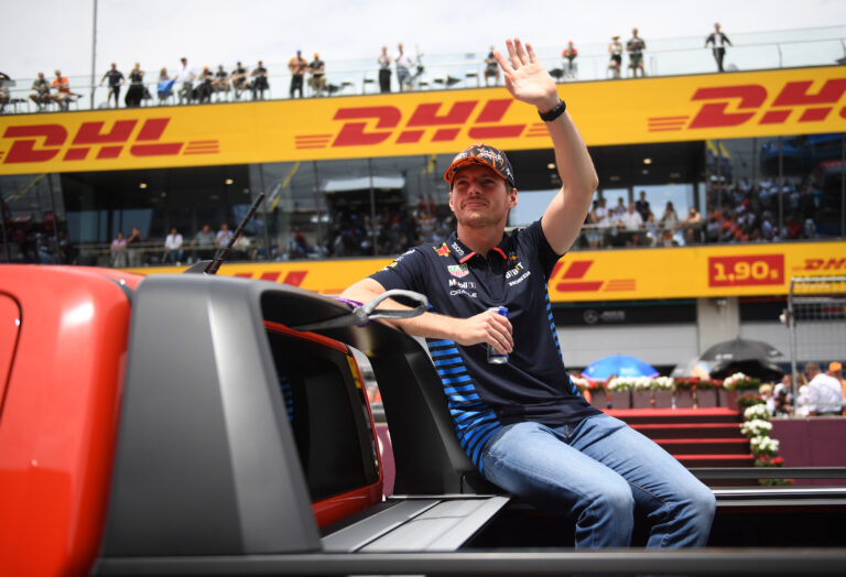 Red Bull no asegura continuidad de Max Verstappen en 2026