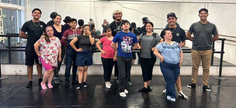 Crean en Saltillo grupos de danza y baile para adolescentes con síndrome de Down