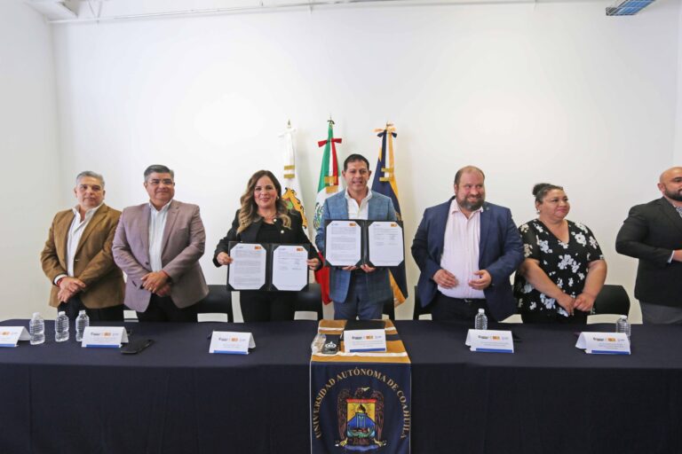 Firman UAdeC y Secretaría del Trabajo Convenio para capacitar a Universitarios y trabajadores