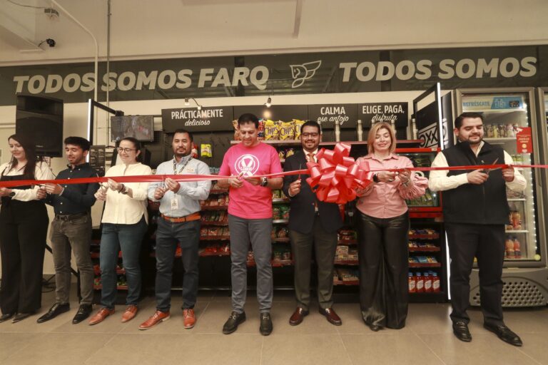 La casa de los Lobos UAdeC es la tercera universidad del norte del país al abrir sus Campus para Servicios del Grupo Oxxo-Femsa