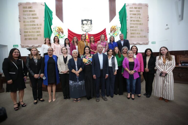 Gobierno de Manolo presenta iniciativa para crear Fiscalía de las Mujeres y la Niñez