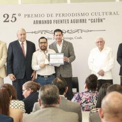Reconoce UAdeC labor de periodistas con6