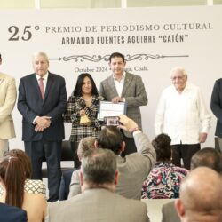 Reconoce UAdeC labor de periodistas con9