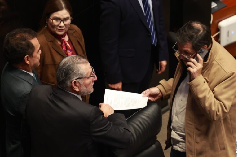 Respaldan en el Senado desacato a decisión de jueza