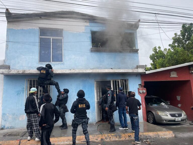 Salvan GRS a menores en incendio