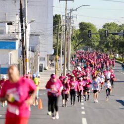 Se unen miles por salud de las mujeres en carrera Poderosa 5K2