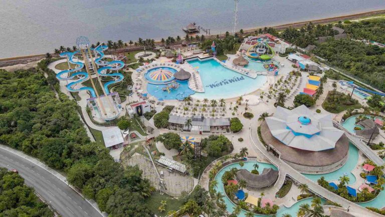 Atracciones Acuáticas en Cancún: Un Paraíso que no te puedes perder