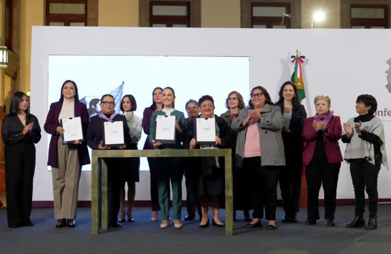 Claudia Sheinbaum presenta reformas constitucionales para proteger y ampliar los derechos de las mujeres