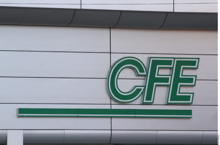 Crece 22.7% deuda de CFE: Imco