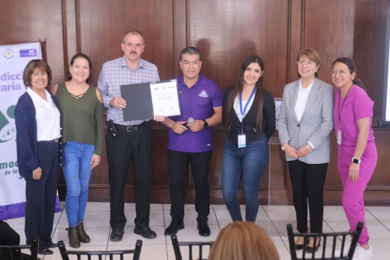 Imparten en Congreso de Coahuila conferencia “Nutrición y Prevención de Cáncer de Mama”