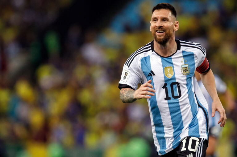 La revista Forbes revela el ranking de los 10 futbolistas mejor pagados del mundo