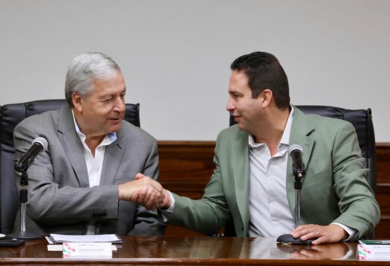 Llevan Chema Fraustro y Javier Díaz ejemplar proceso de transición