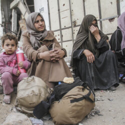 MEDIO ORIENTE-GAZA-CAMPAMENTO DE REFUGIADOS DE JABALIA-PALESTINOS-HUIDA